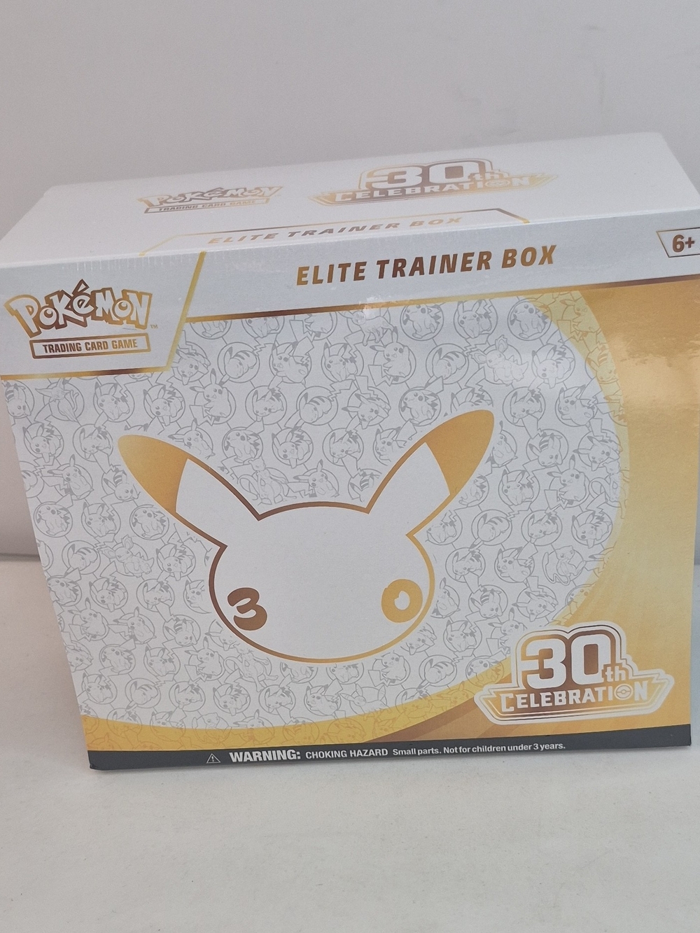 Pokemon Elite Trainer Box 30th Celebration White and Gold